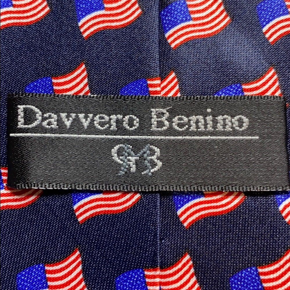 DAVVERO BENINO Navy Blue American Flag SILK Tie - Picture 3 of 3